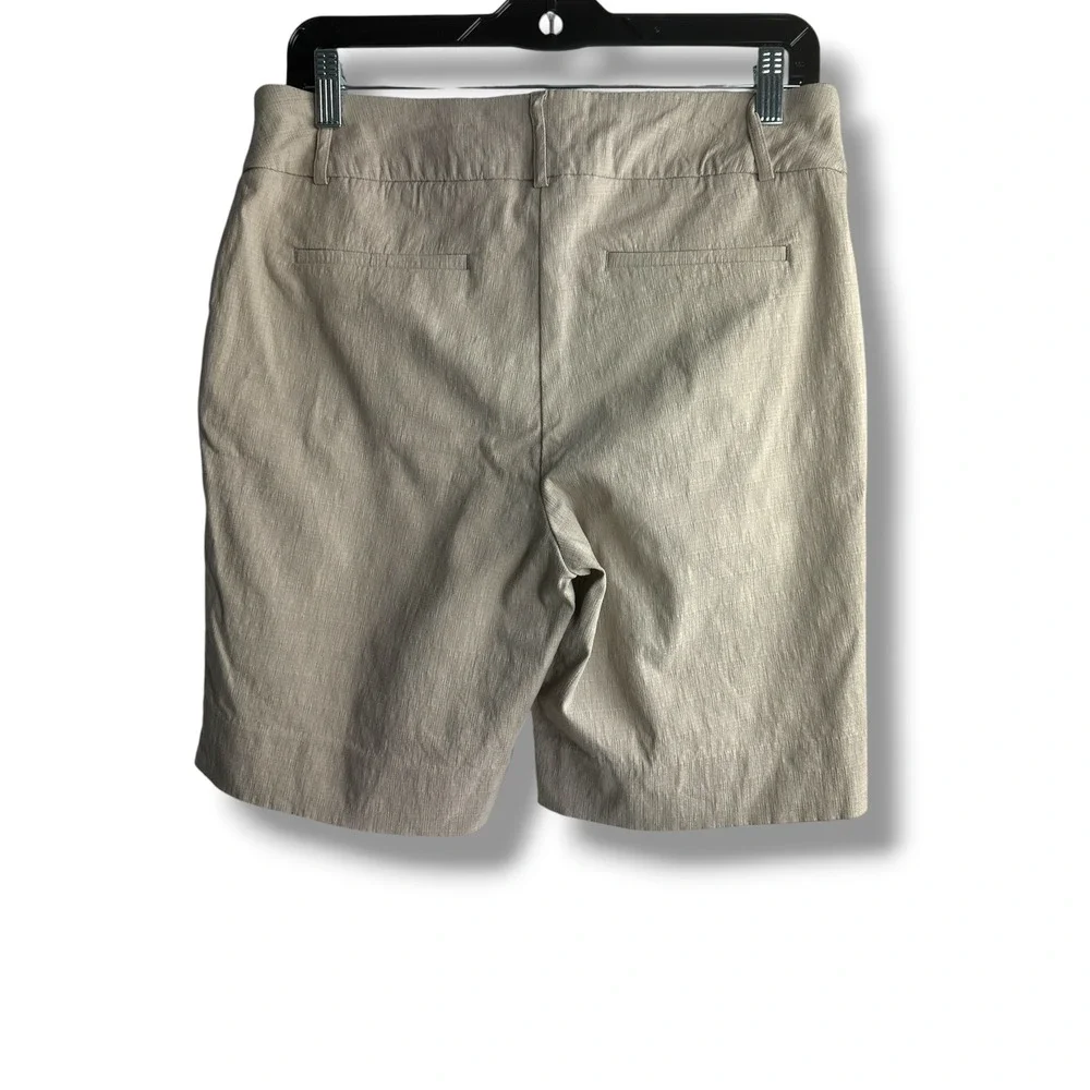 Hilary Radley Bermuda Shorts Womens Medium Beige Textured Pull On D5033-E1127
